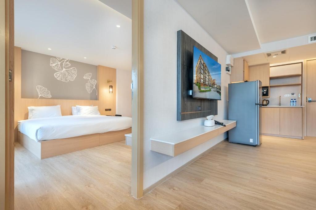 Salaya One Hotel & Service Apartment photo 2