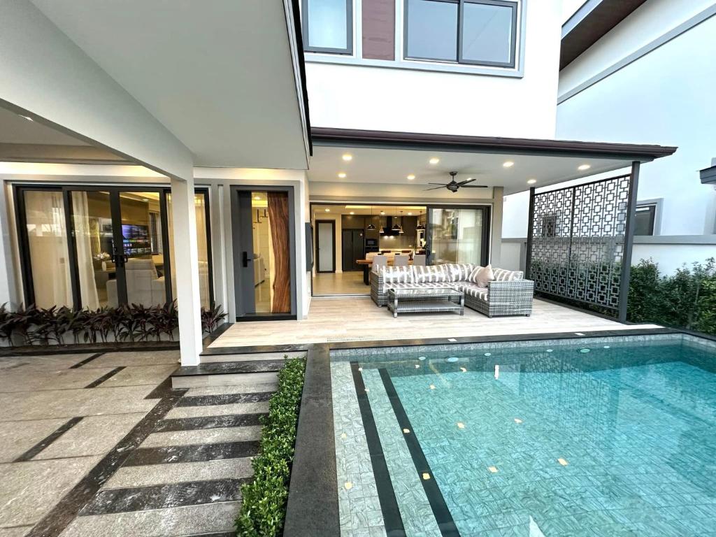 Zensiri Brand New Luxury Pool Villa — photo 1