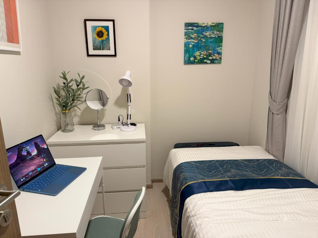 THE BASE Rise Resort Style 1 & 2 Bedrooms photo 2