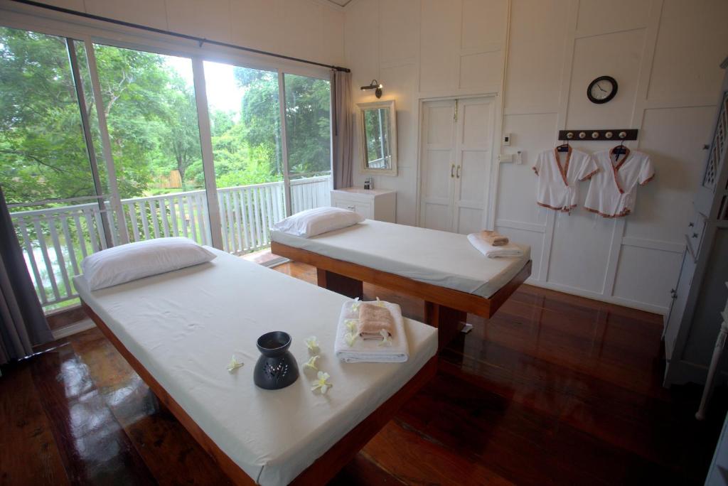 Tharaburi Resort photo 2
