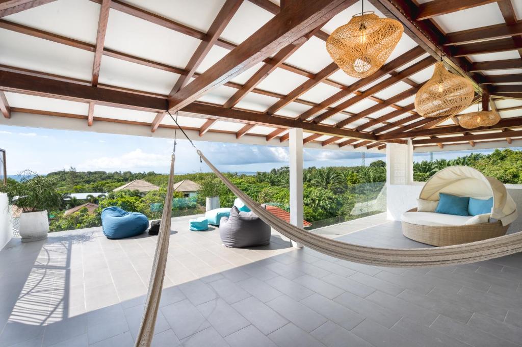 The Guu Villas - Luxe Seaview Villa Resort photo 3