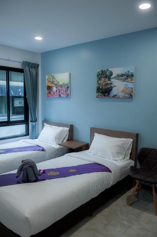 The Moon Night Hotel photo 2