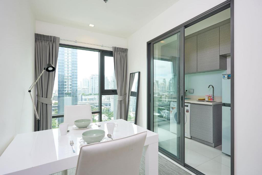 5mins walk to BTS Thonglor — photo 1
