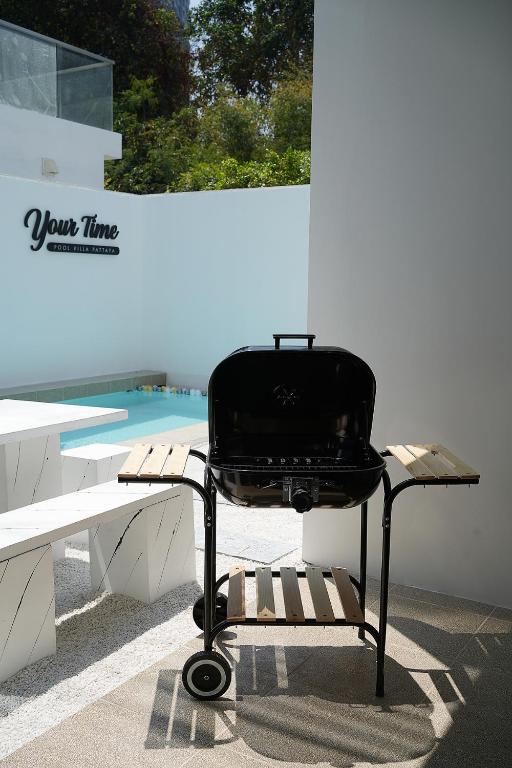 Your Time pool villa photo 3