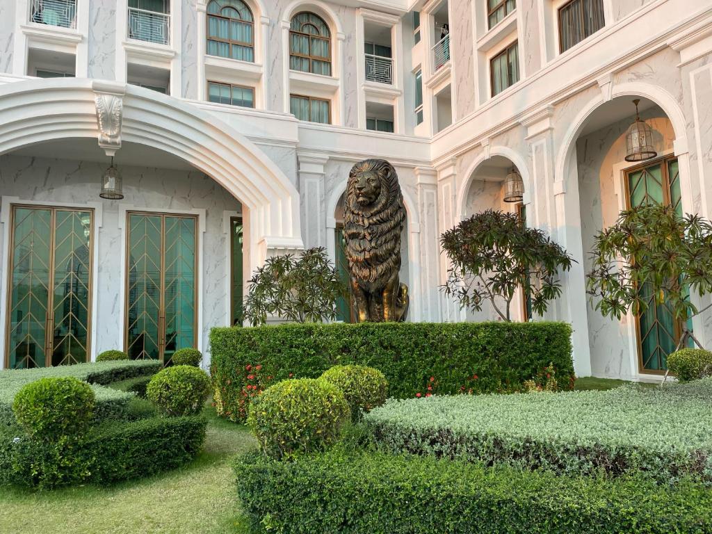 The EMPIRE Tower Pattaya photo 3