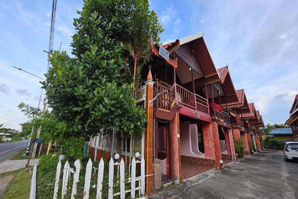 Ruean Mai KhiangLe Songkhla — photo 1