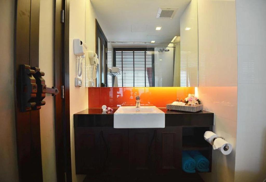 The Beach Heights Condotel Kata 500 meters to Kata beach photo 3