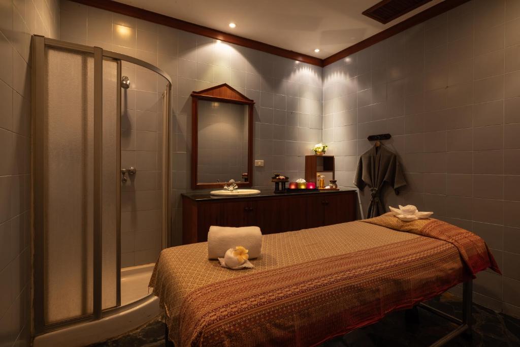 Royal Phuket City Hotel photo 3