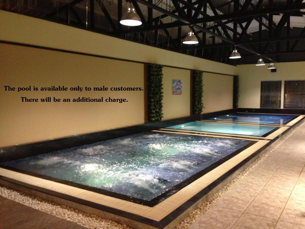Siam Paradise Entertainment Complex photo 3