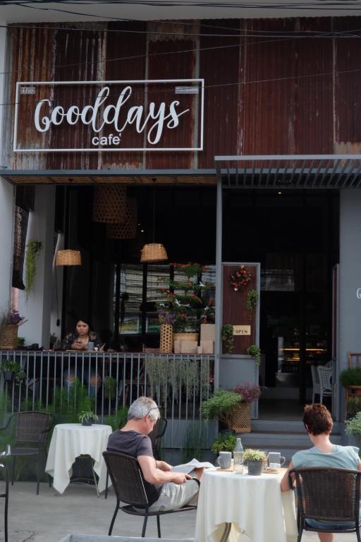The Good Days — photo 1