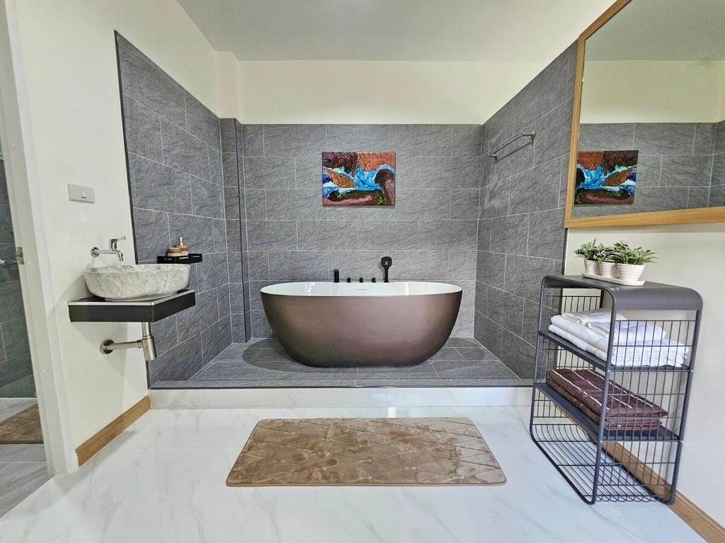 The Green View Pool Villa photo 3