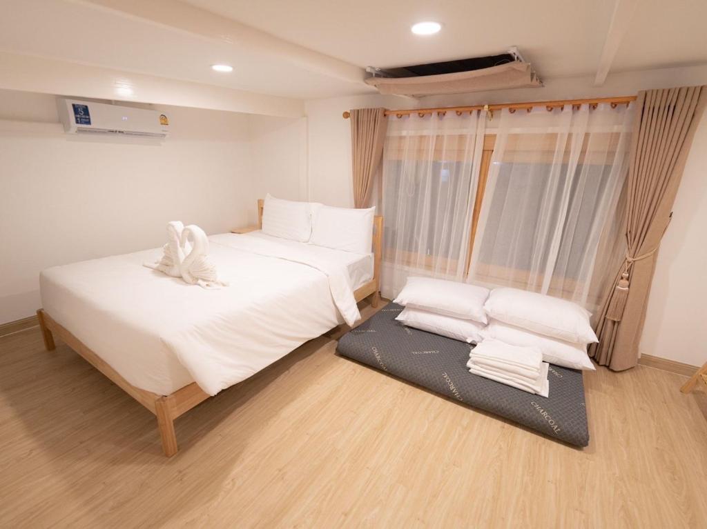 RIM HuaHin Villa By RoomQuest photo 2