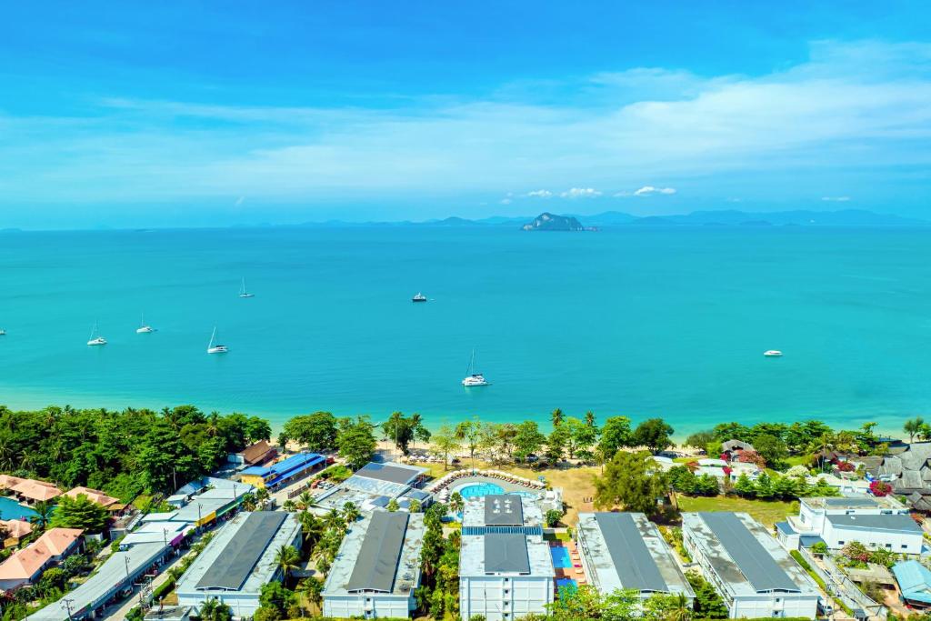Royal Yao Yai Island Beach Resort photo 3