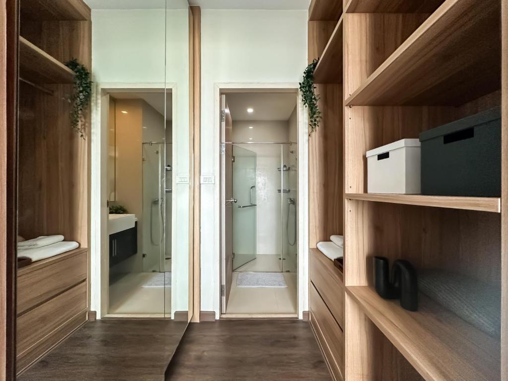 Transquil Modern 1BR - Ultra Fast WiFi - BTS Ari photo 3