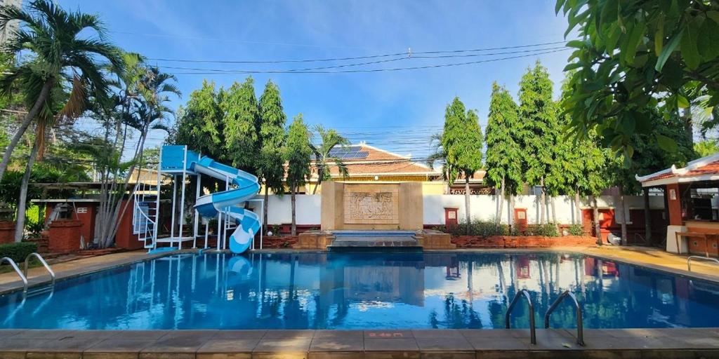 Safari Riviera Resort — photo 1