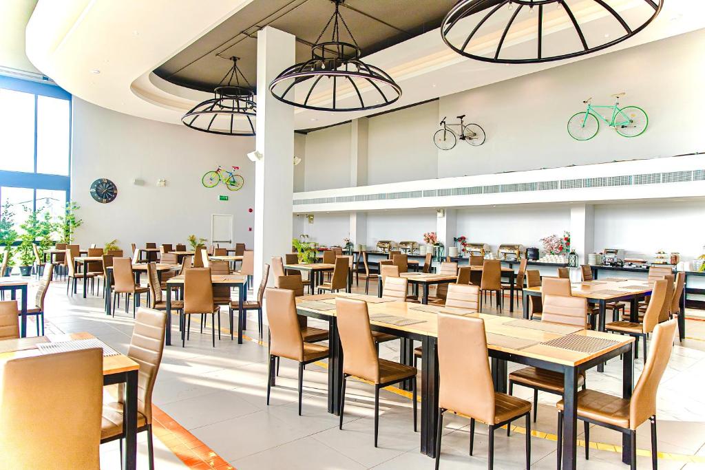 Tour De Phuket Hotel - SHA Plus photo 3
