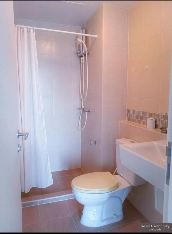 Rooms hua hin nearby the beach too photo 3
