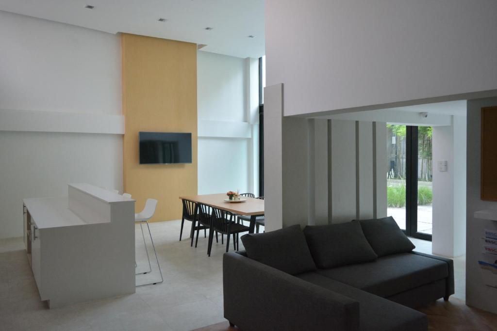 Rezt Bangkok photo 3