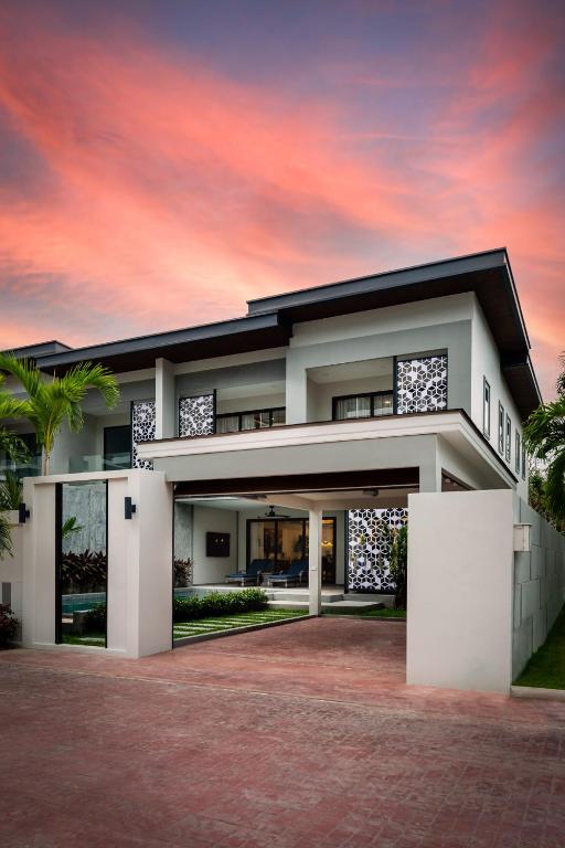 Serenity Jomtien Pool Villas — photo 1