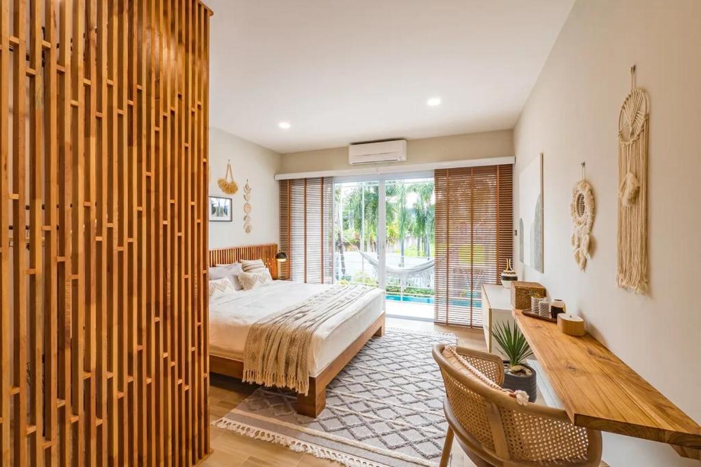 The White Lotus Condo 2Br - Walk to Beach photo 2