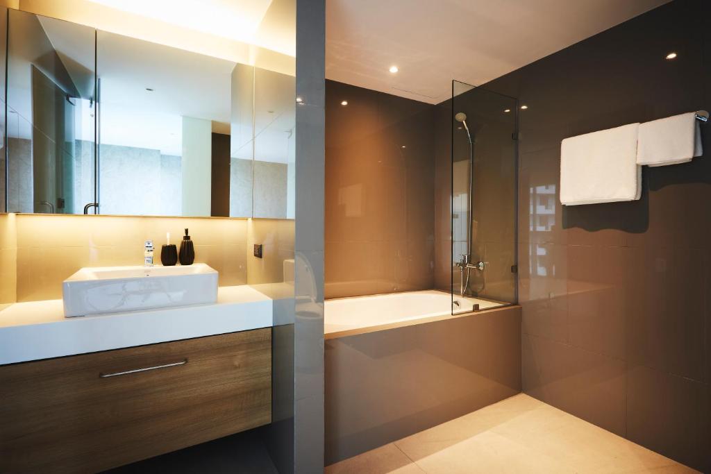 Aspira Tropical Residence Thong Lor photo 3