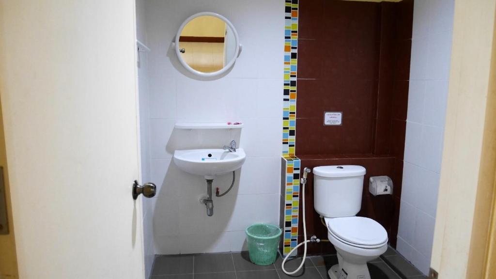 Sangthong Building photo 3