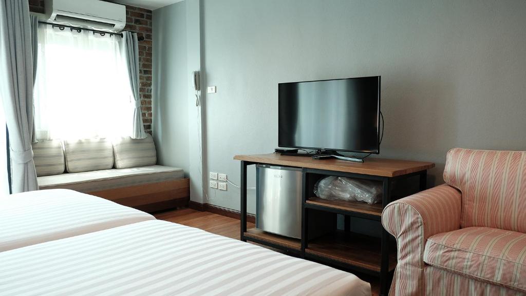 The Brown House Hotel photo 3