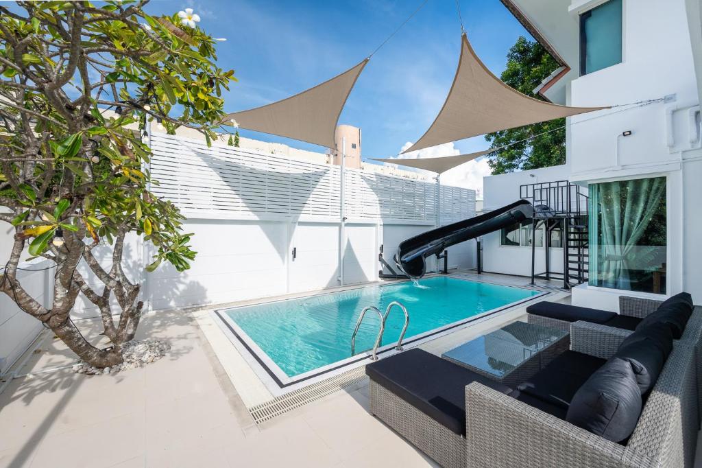 SeaBreeze Grand Pool Villa Pattaya photo 3