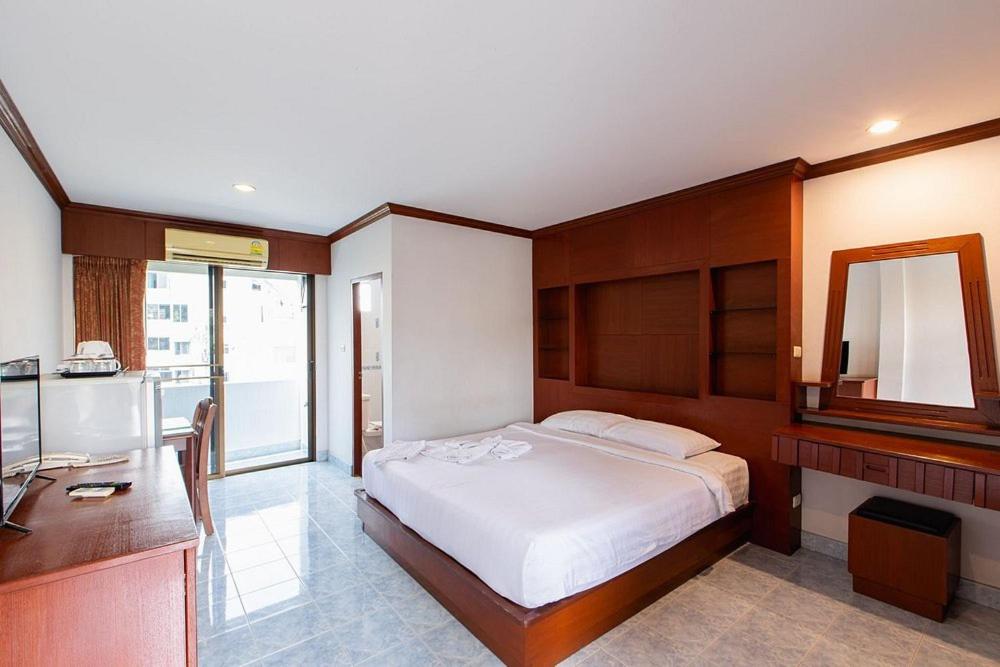 Selina Place Hotel photo 2