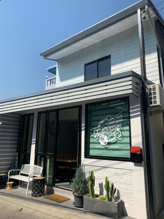 Youniverse Homestay — photo 1