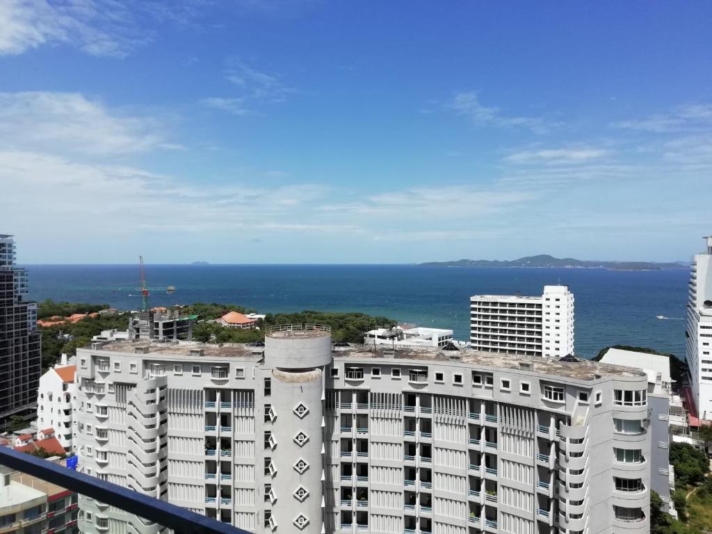 The Cliff 1 Bed by ThaiminatorPattaya — photo 1