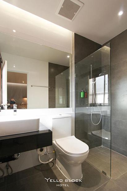 Yello Block Hotel photo 3