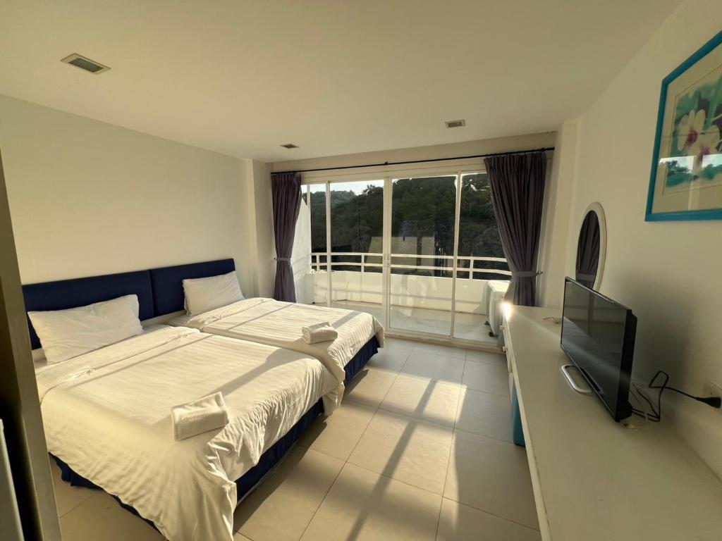 Santorini Huahin-Khaotao photo 2