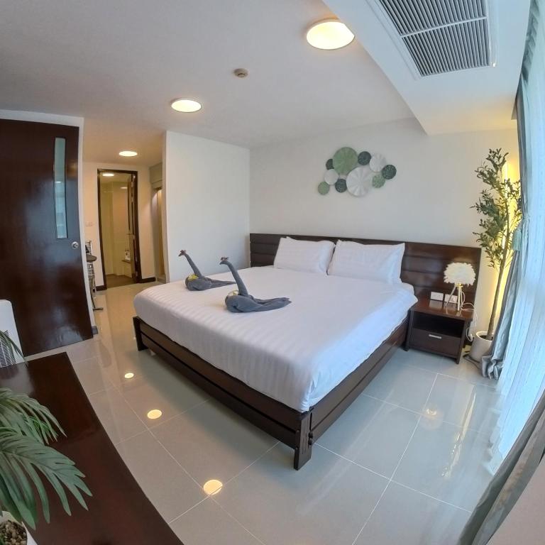 The Kris Residence Two Bedrooms Apartment photo 2
