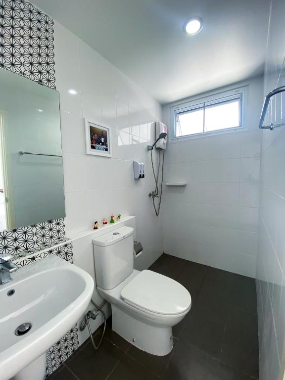 Townhome in Town photo 3