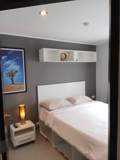 Bright & Breezy -1BR T1-211 photo 2