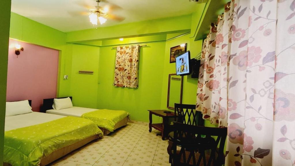 Royal Land Mae Klong Hotel photo 2