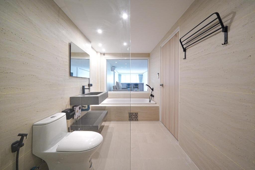Surf Beach House Pool Villa photo 3