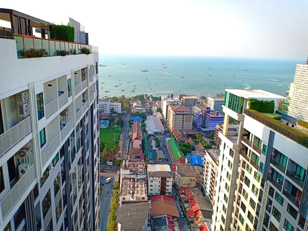 The Base Horizon Central Pattaya photo 3
