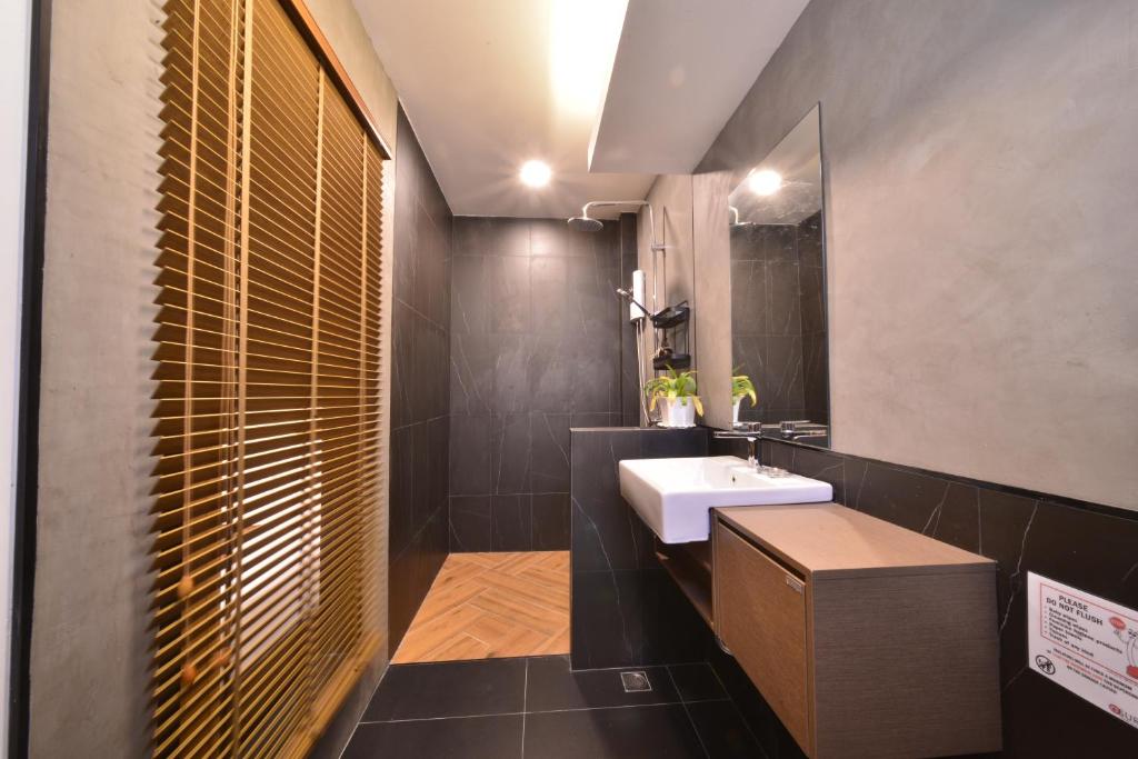 Sureena Hotel photo 3