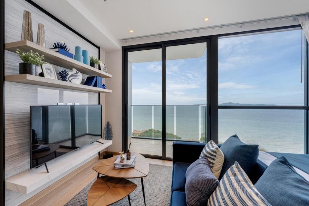 Stunning Sea View On High Floor photo 2
