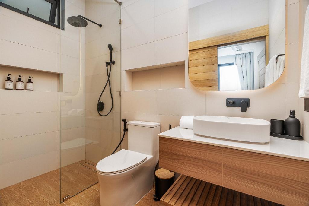 Staylar Pool Villas - Bangtao photo 3