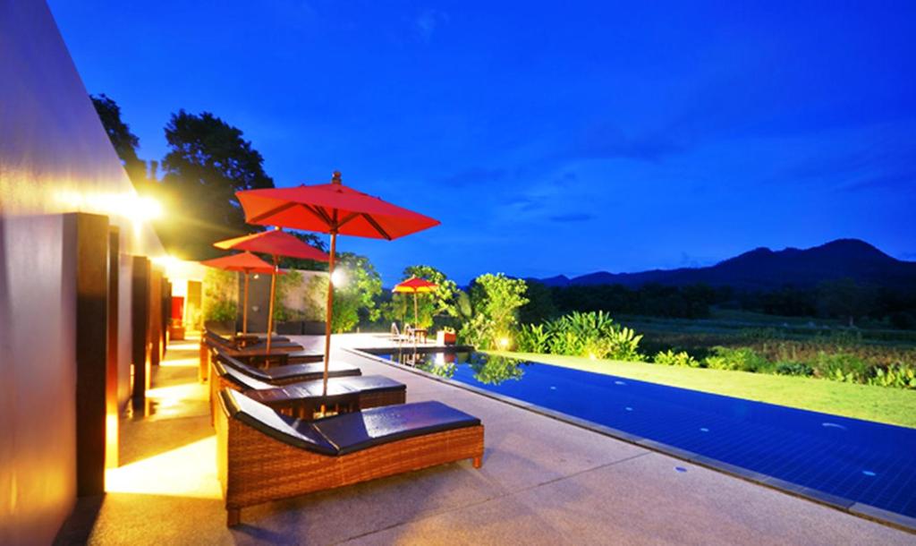 Yoma Hotel photo 3