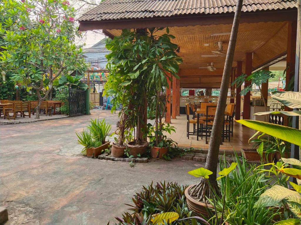 The Shire Guesthouse — photo 1