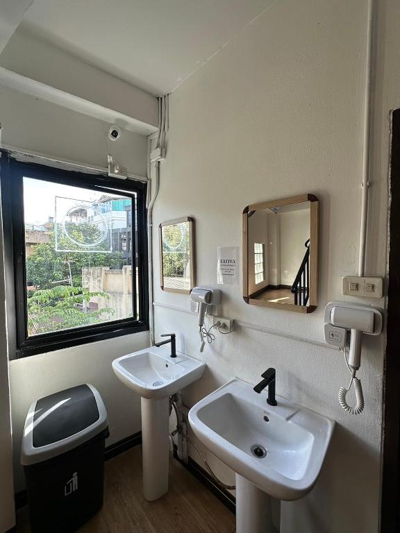 Thai Siwilai Hostel photo 3