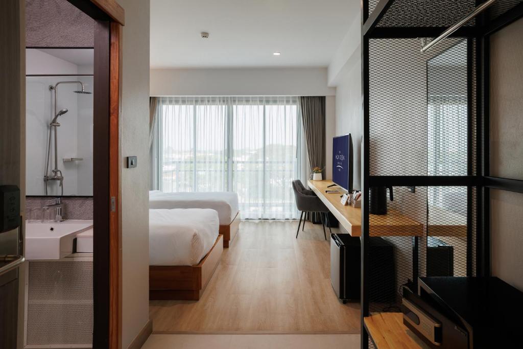 The Horizon Groove Hotel photo 2