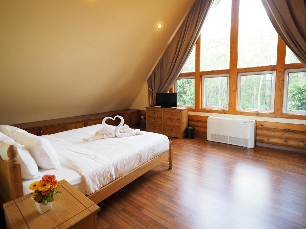 Toscana Log Home photo 2
