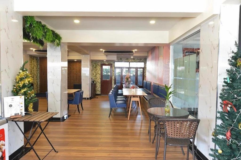 Station 203 Hotel photo 2