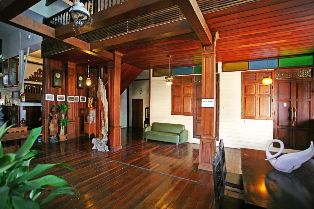 Tony's Place Ayutthaya photo 2