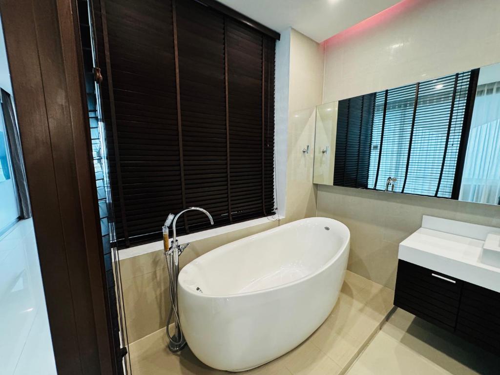 Sunrise Ocean Villa 20 photo 3